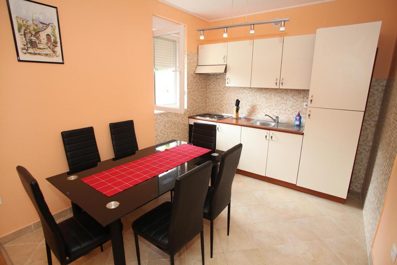 Apartmani Petra Trogir Szoba fotó